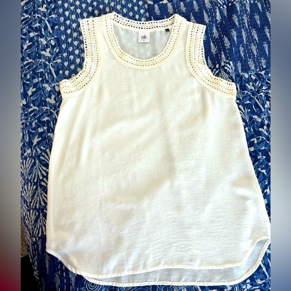 CAbi MARISA BLOUSE CROCHET TRIM - Picture 2 of 6